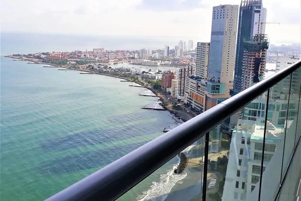 Piso 41 Boca Grande Hermosa Vista Al Mar, Bahia Y Ciudad Amurallada Limpieza Y Registro Gratis Para Estadias Superiores A Dos Noches